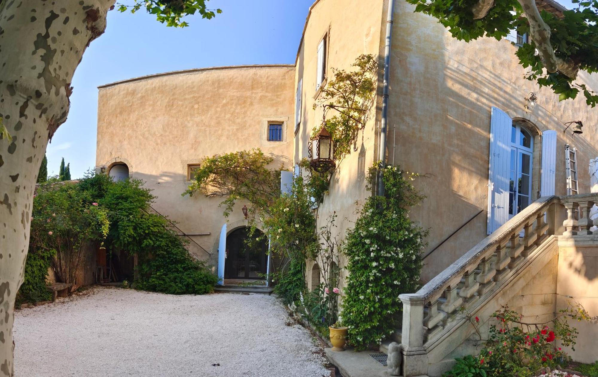 Rue Du Chateau A Cabrieres D'Avignon Bed & Breakfast Dış mekan fotoğraf