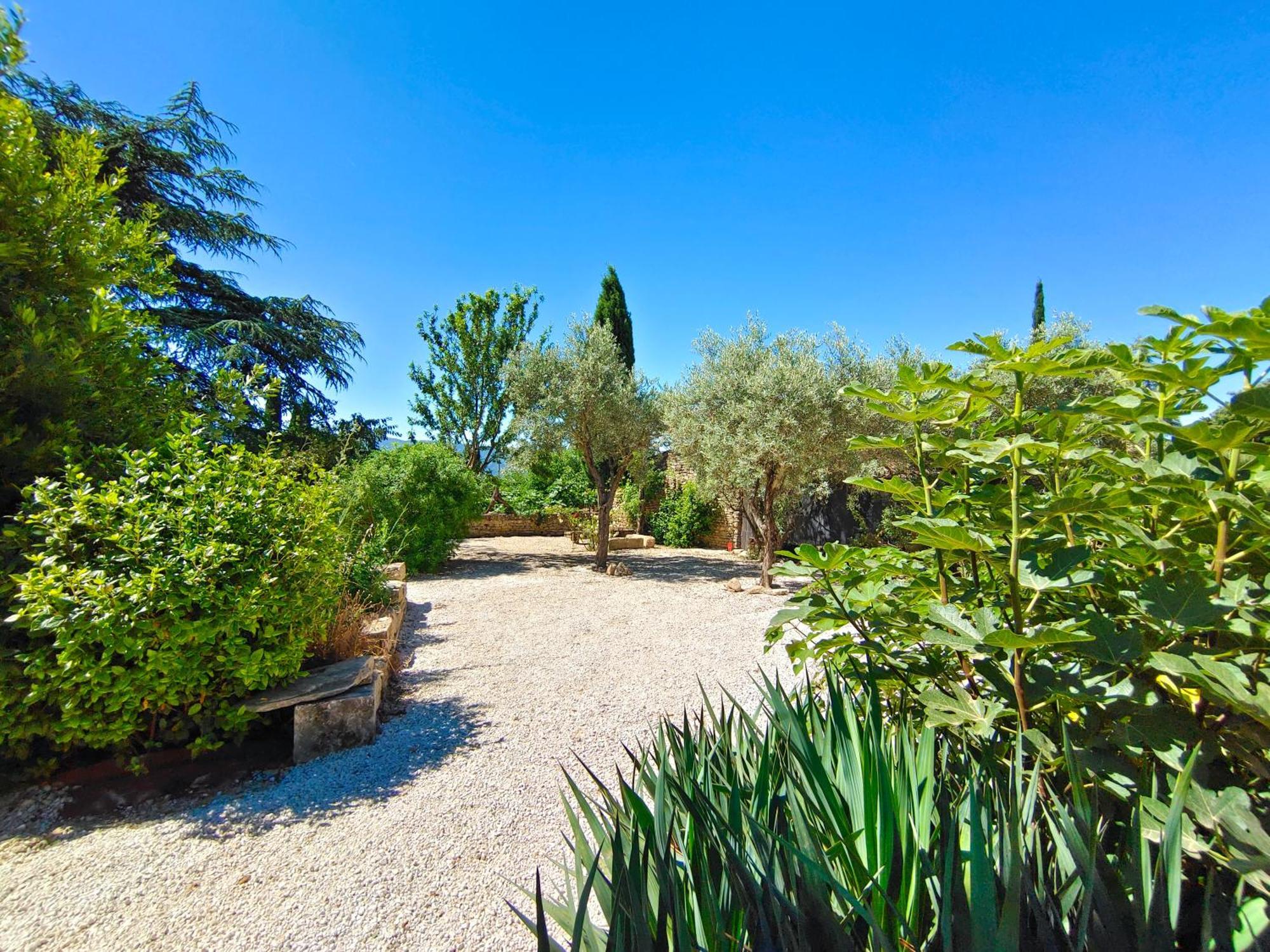 Rue Du Chateau A Cabrieres D'Avignon Bed & Breakfast Dış mekan fotoğraf