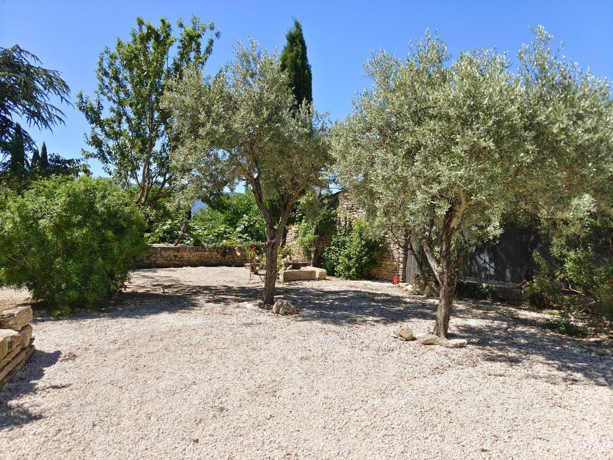 Rue Du Chateau A Cabrieres D'Avignon Bed & Breakfast Dış mekan fotoğraf