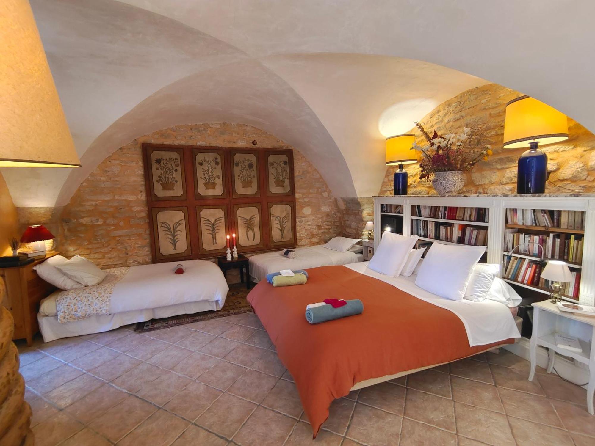 Rue Du Chateau A Cabrieres D'Avignon Bed & Breakfast Dış mekan fotoğraf