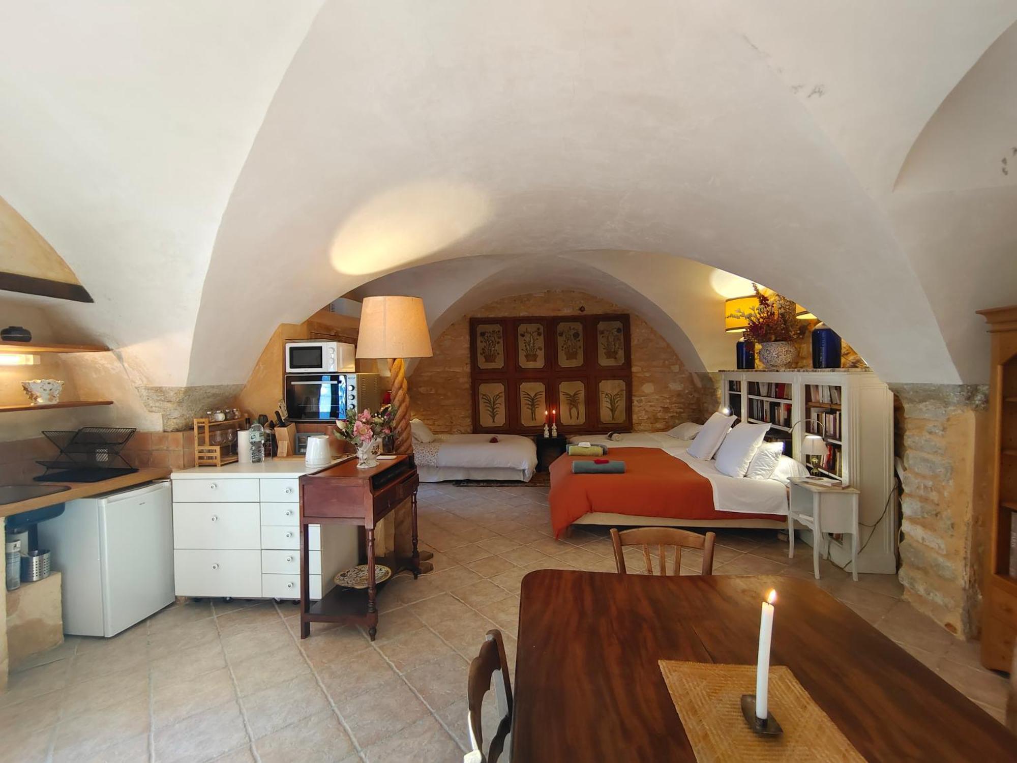 Rue Du Chateau A Cabrieres D'Avignon Bed & Breakfast Dış mekan fotoğraf
